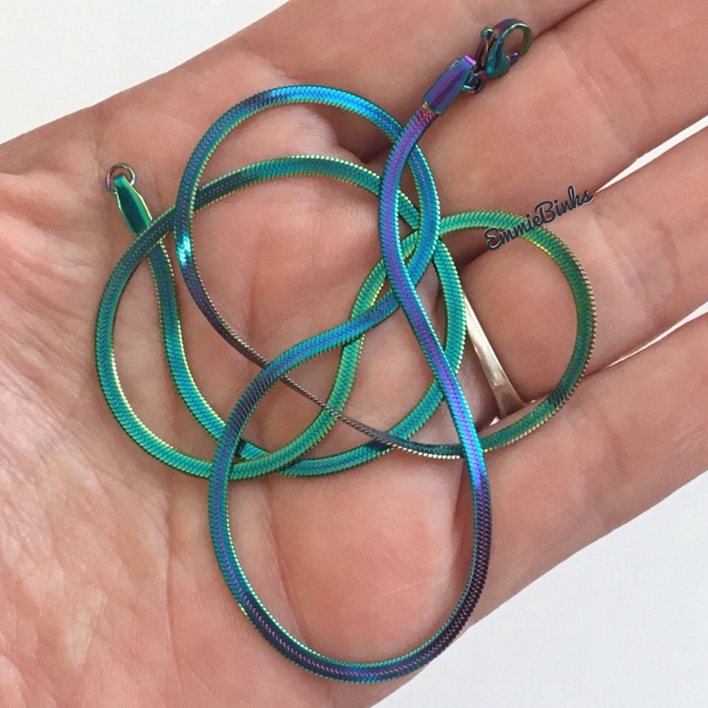New Minimalist Aura Iridescent Oil Slick Herringbone Chain Necklace Unisex - Picture 8 of 16